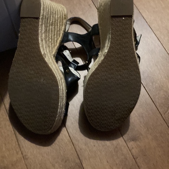 MK Sandals for women - Picture 3 of 5